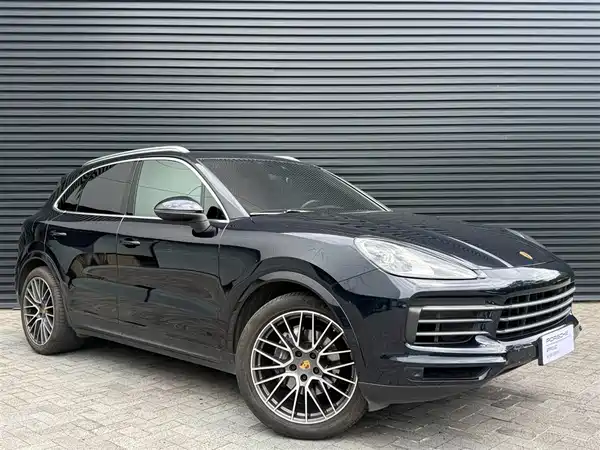 Porsche Cayenne 2021