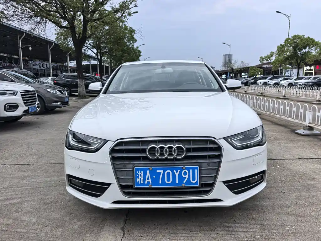 Audi A4L 2013