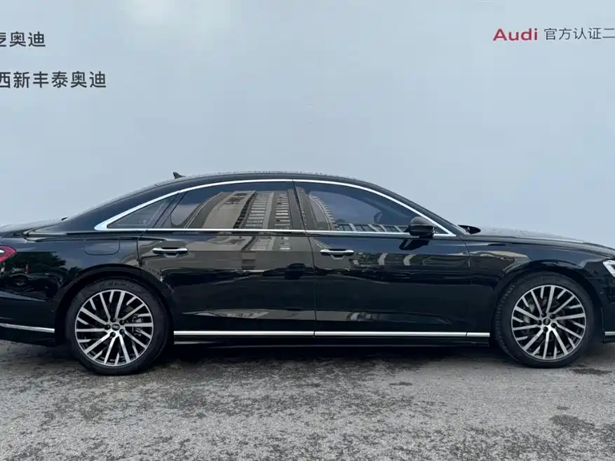 Audi A8 2023 — фото 25