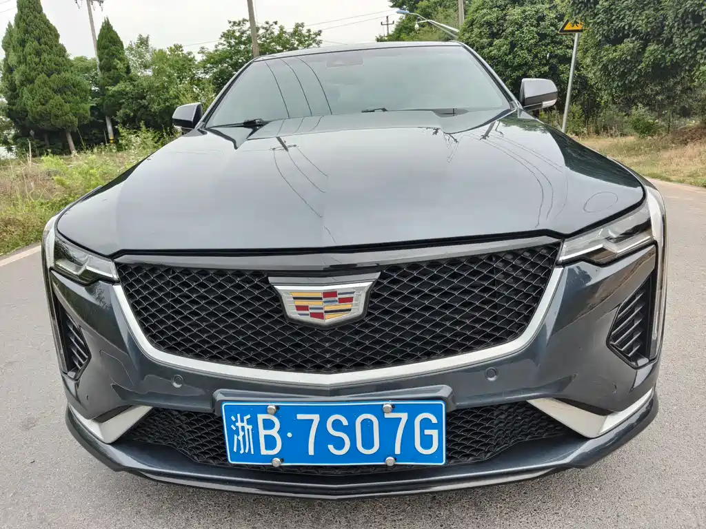 Cadillac CT4 2021 — фото 1