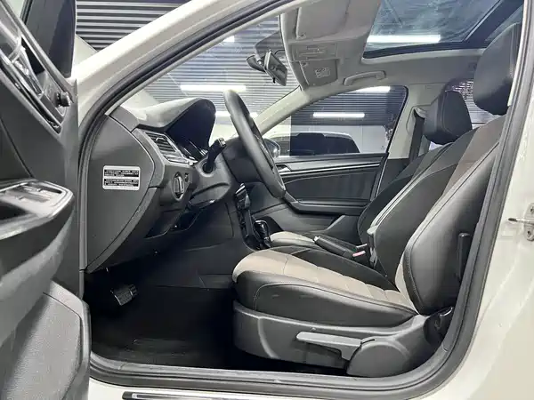 Volkswagen C-TREK Weiling 2017