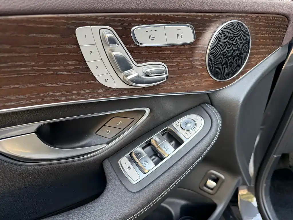 Mercedes-Benz GLC 2023 — фото 12