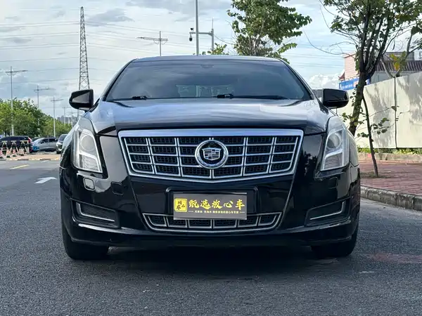Cadillac XTS 2013