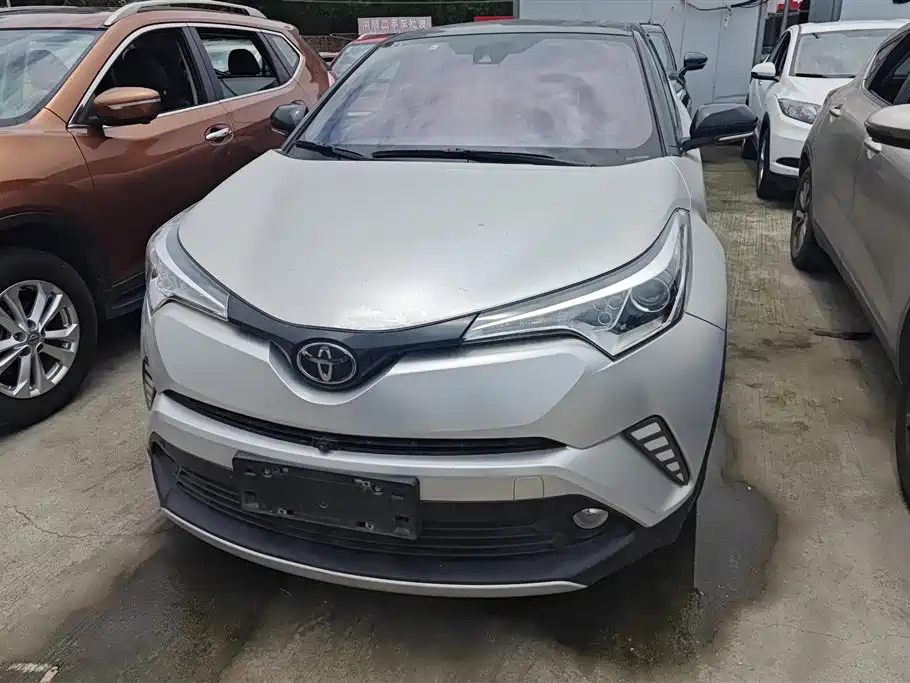 Toyota IZOA 2019 — фото 2