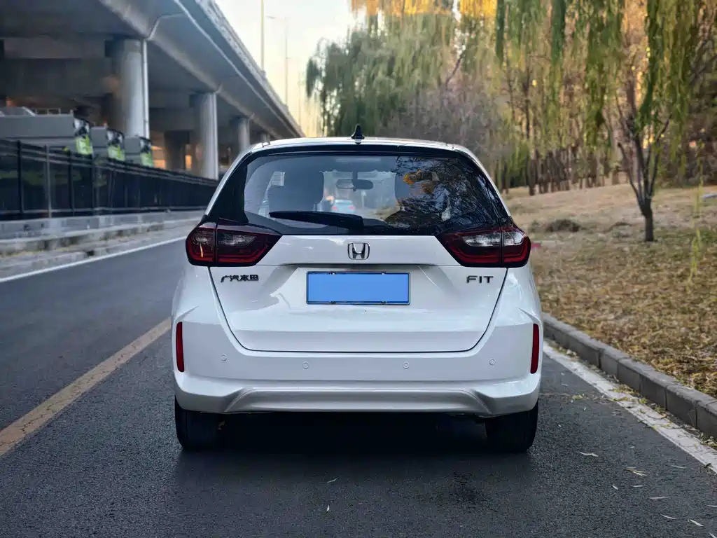 Honda Fit 2023 — фото 8