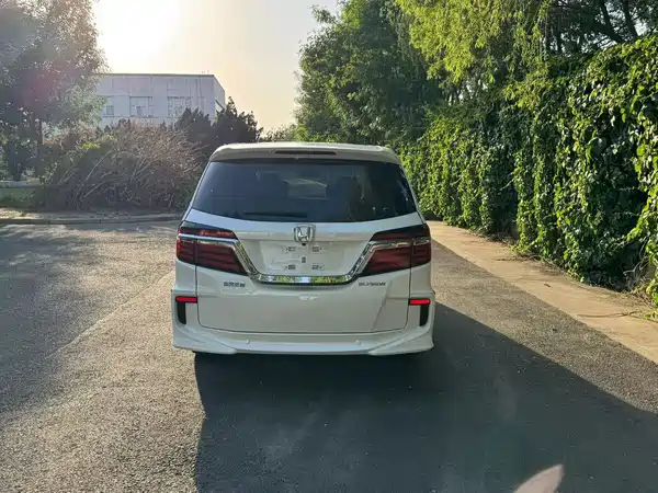 Honda Elysion 2017
