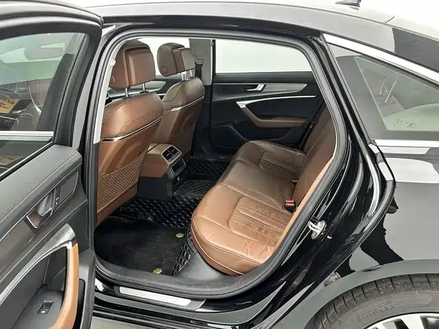 Audi A6L 2022 — фото 11