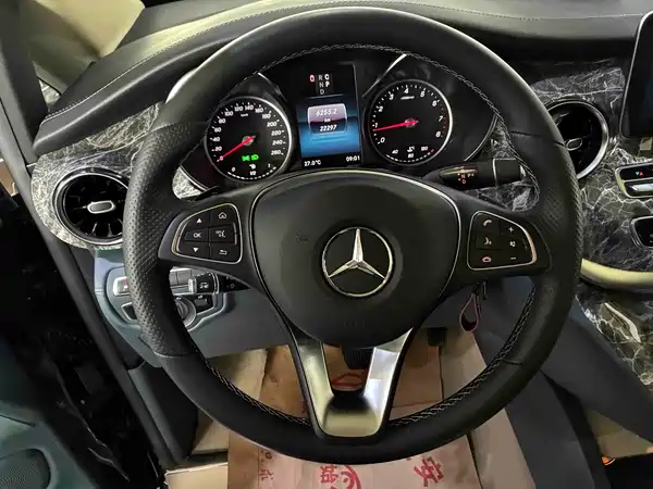 Mercedes-Benz V-Class 2021