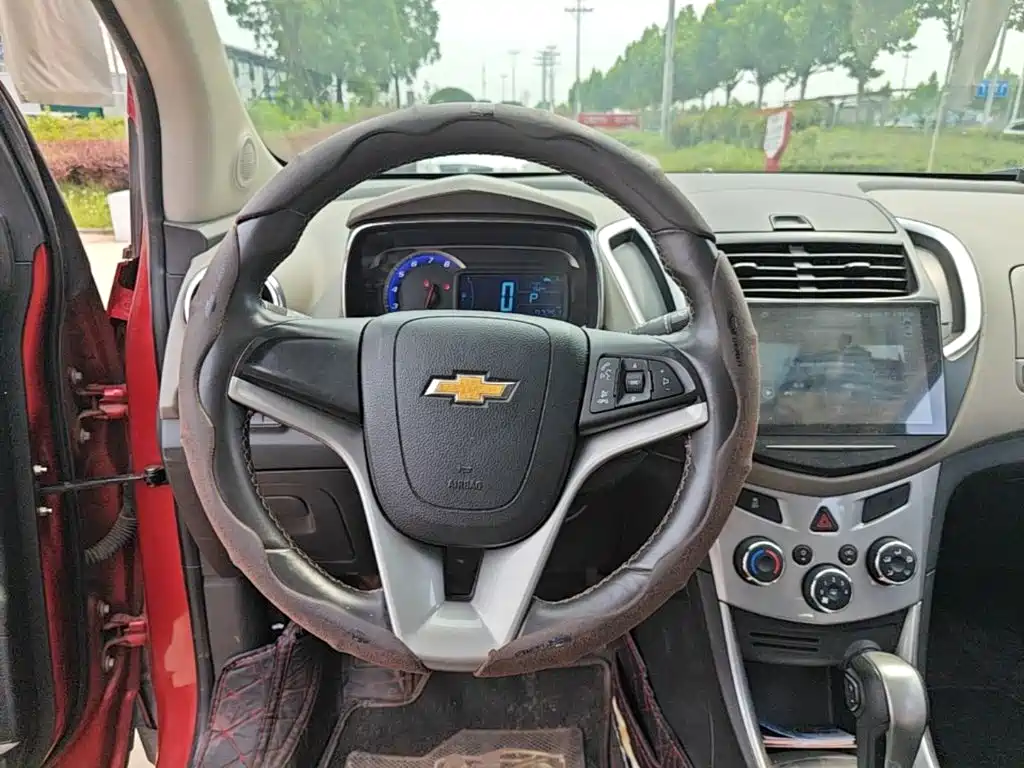 Chevrolet Trax 2014 — фото 11