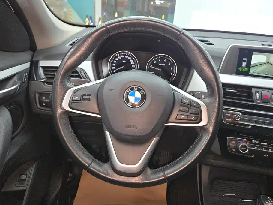 BMW X1 2019 — фото 15
