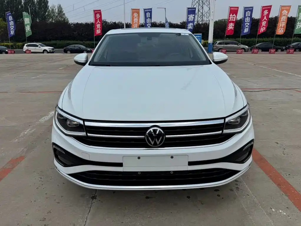 Volkswagen Bora 2023