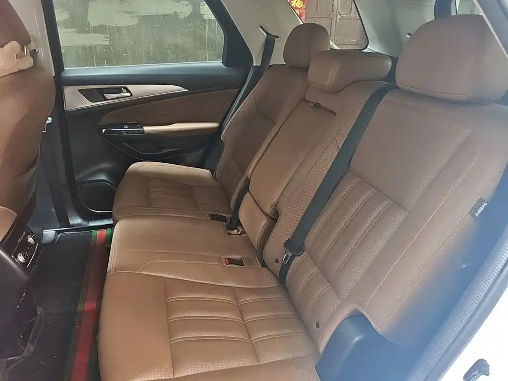 Changan CS95 2017 — фото 15
