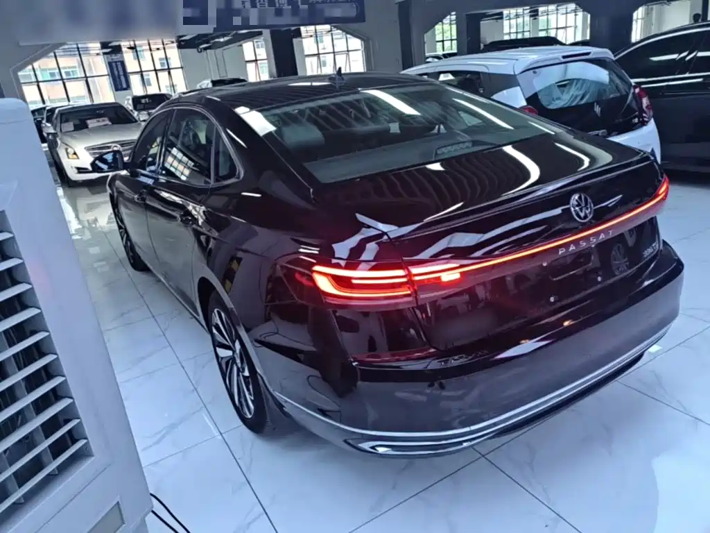 Volkswagen Passat 2022