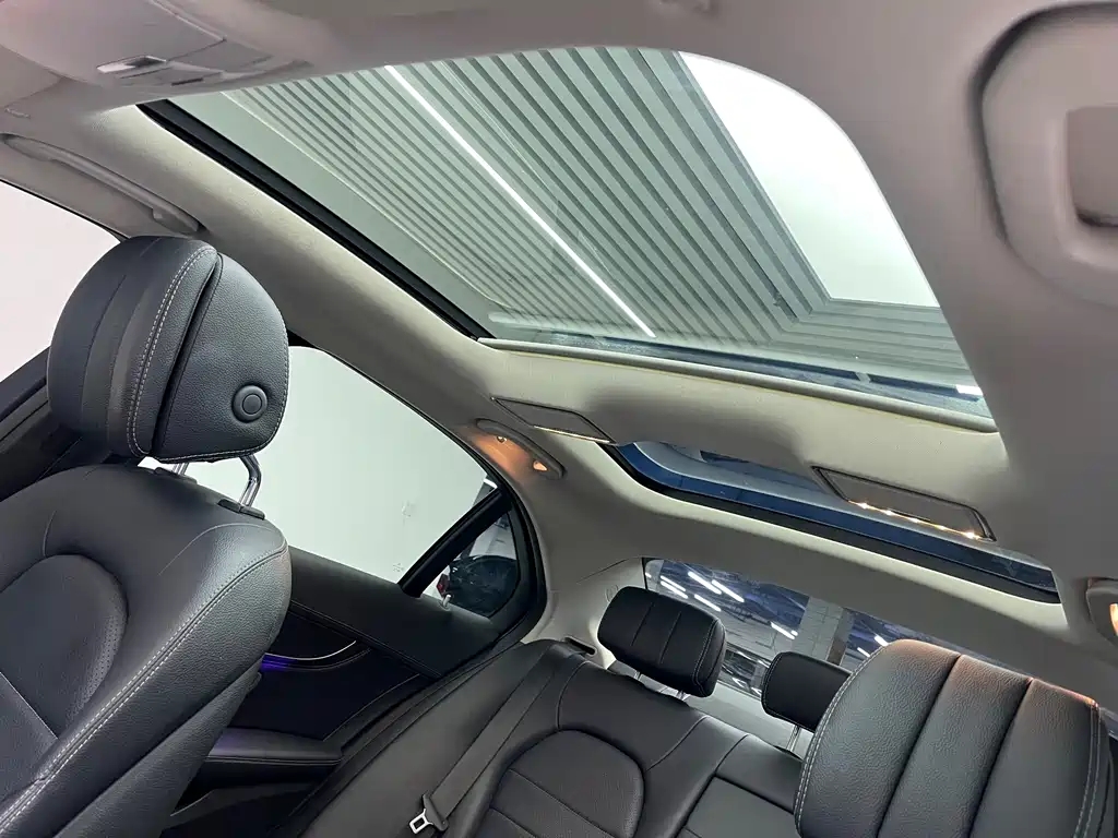 Mercedes-Benz C-Class 2020 — фото 14