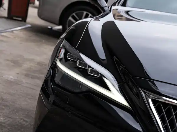 Lexus LS 2021