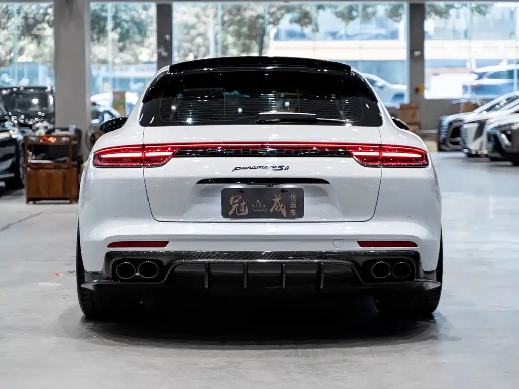 Porsche Panamera 2019 — фото 6