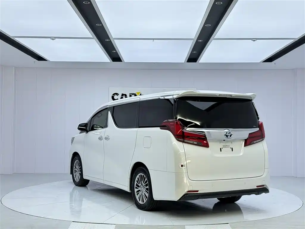 Toyota Alphard 2019 — фото 7