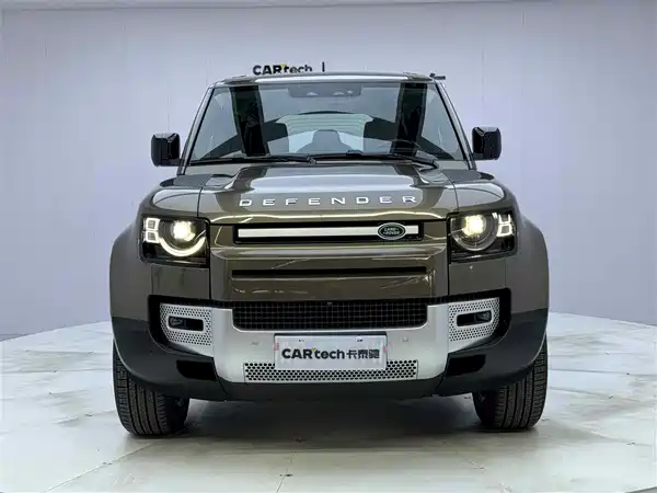 Land Rover Defender 2020