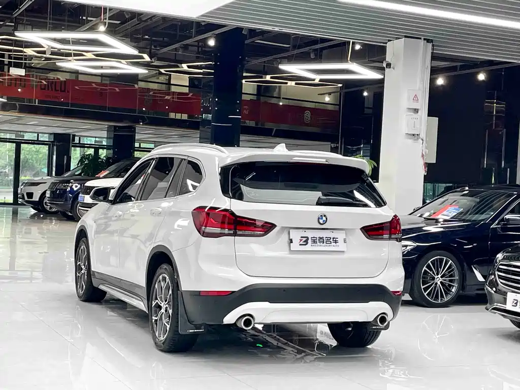BMW X1 2021 — фото 18