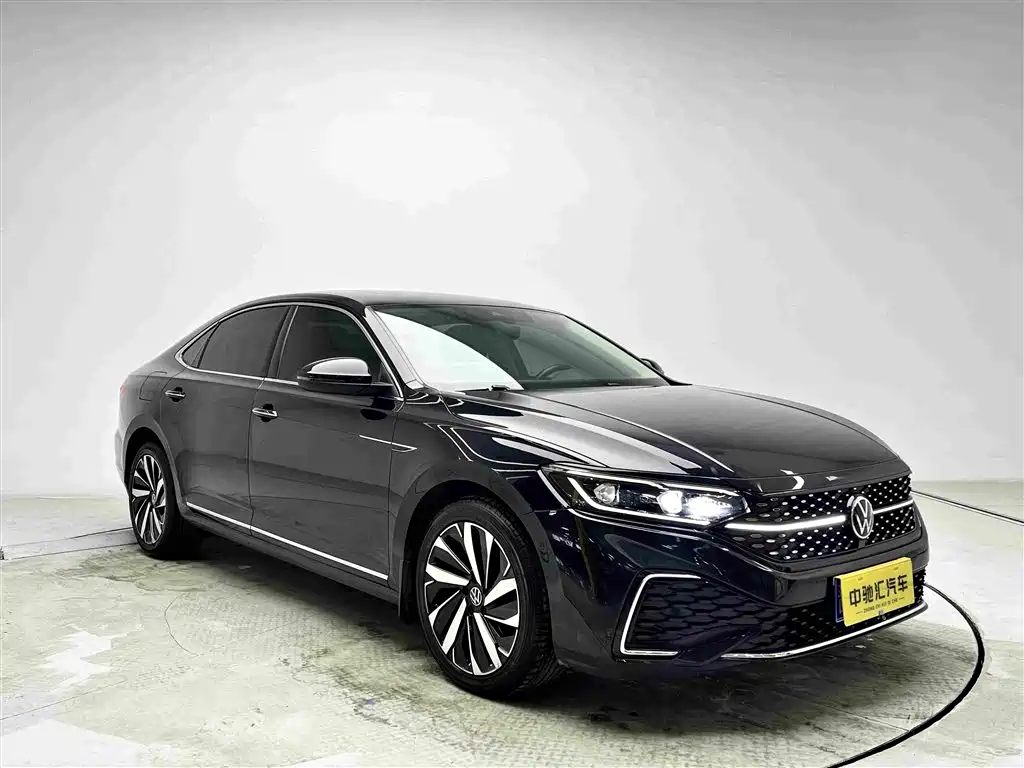 Volkswagen Passat 2021 — фото 3