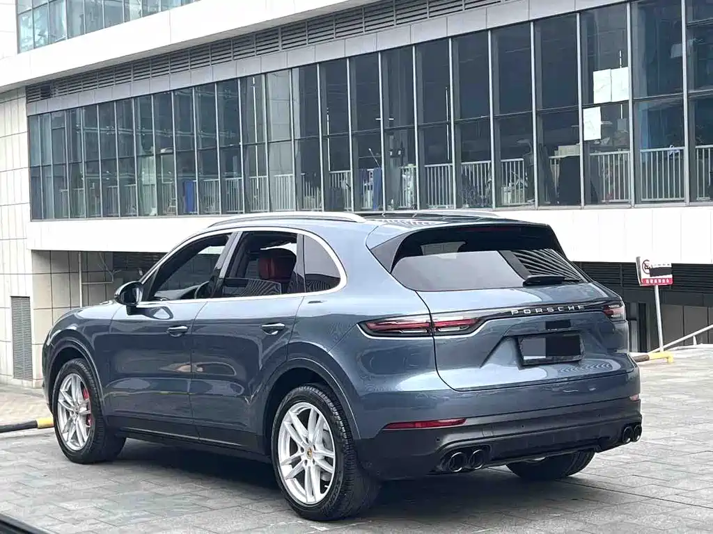Porsche Cayenne 2019 — фото 7