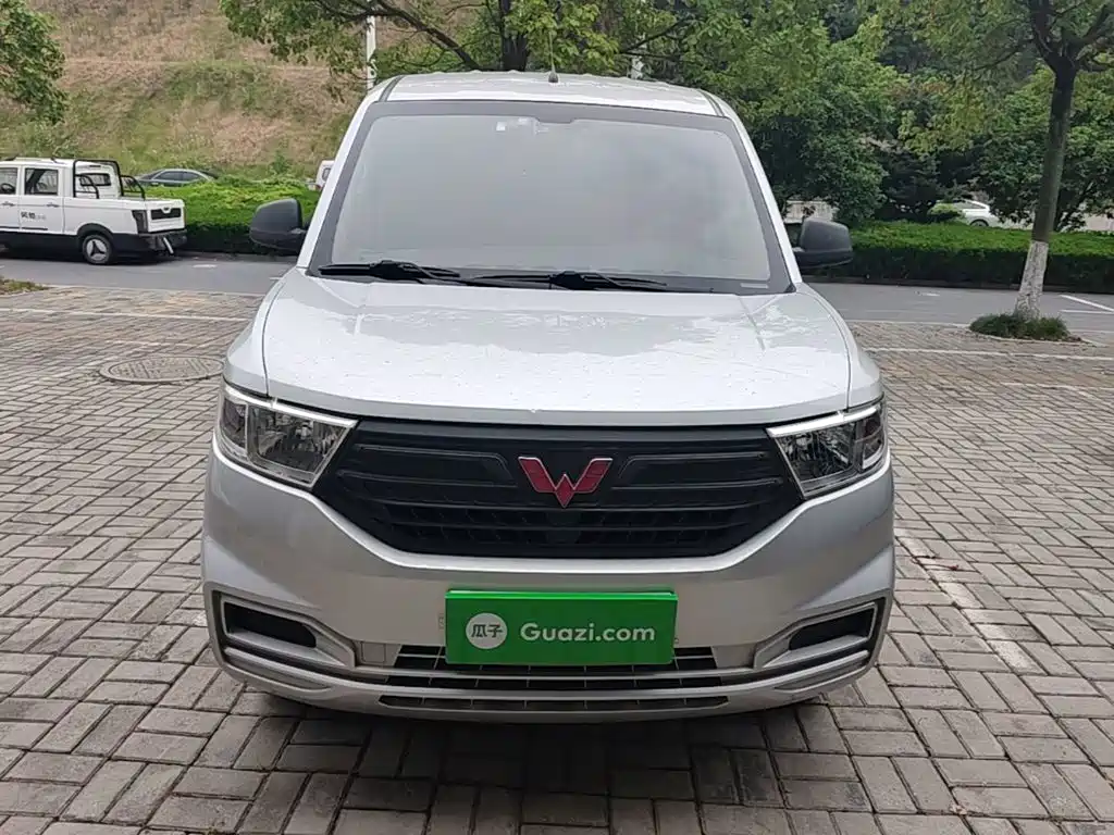 Wuling Hongguang V 2020 — фото 3