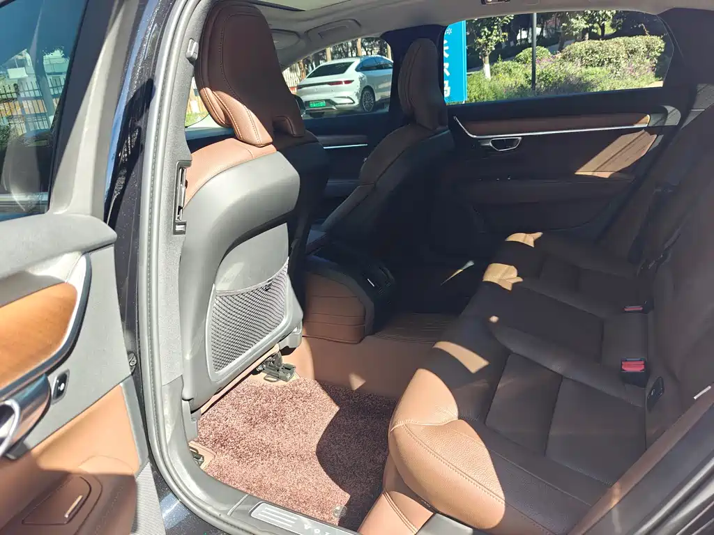 Volvo S90 2020 — фото 10