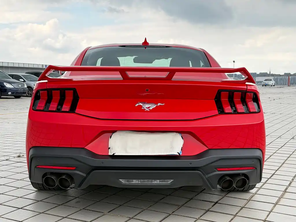 Ford Mustang 2025 — фото 6