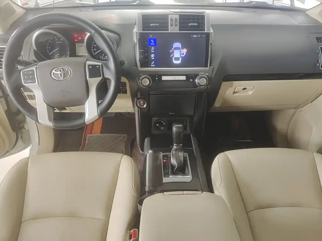 Toyota Prado 2016 — фото 10