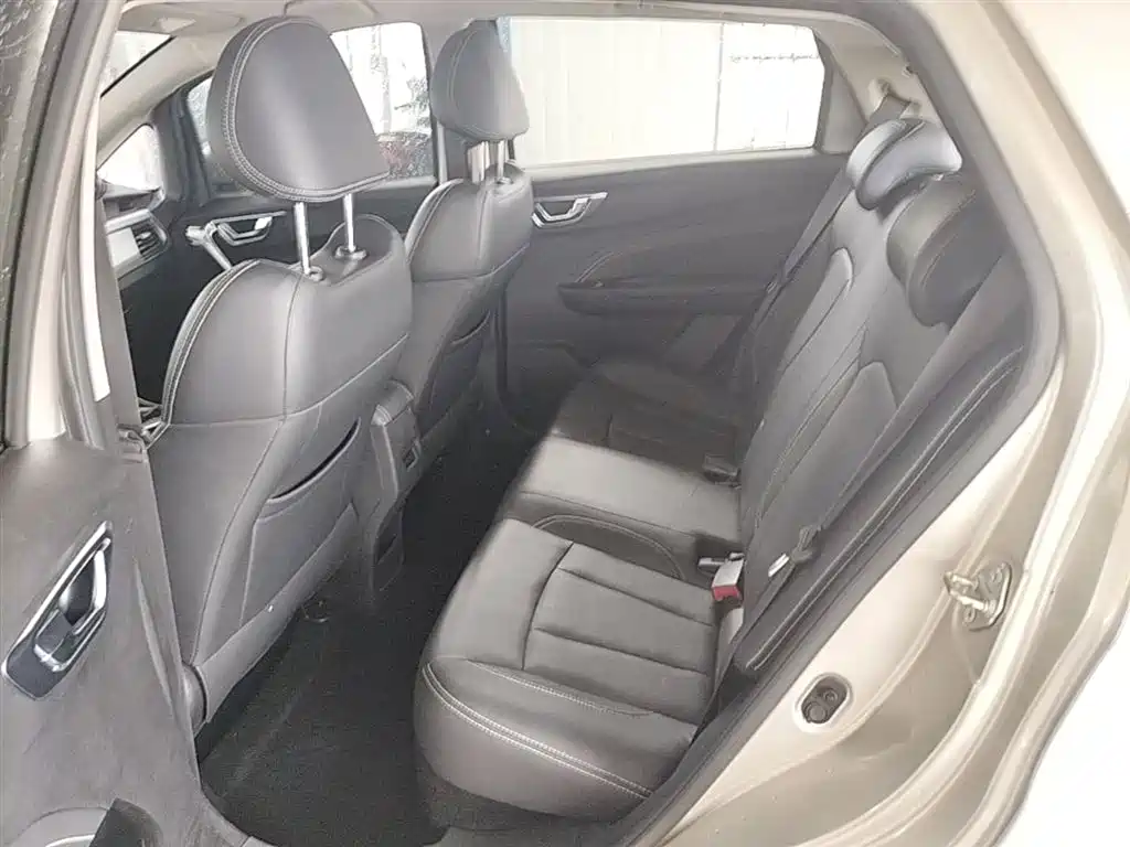 Geely Vision X3 2020 — фото 17