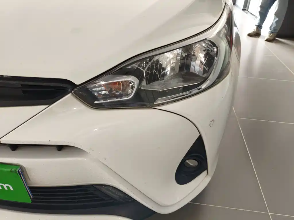 Toyota Yaris L 2018 — фото 18