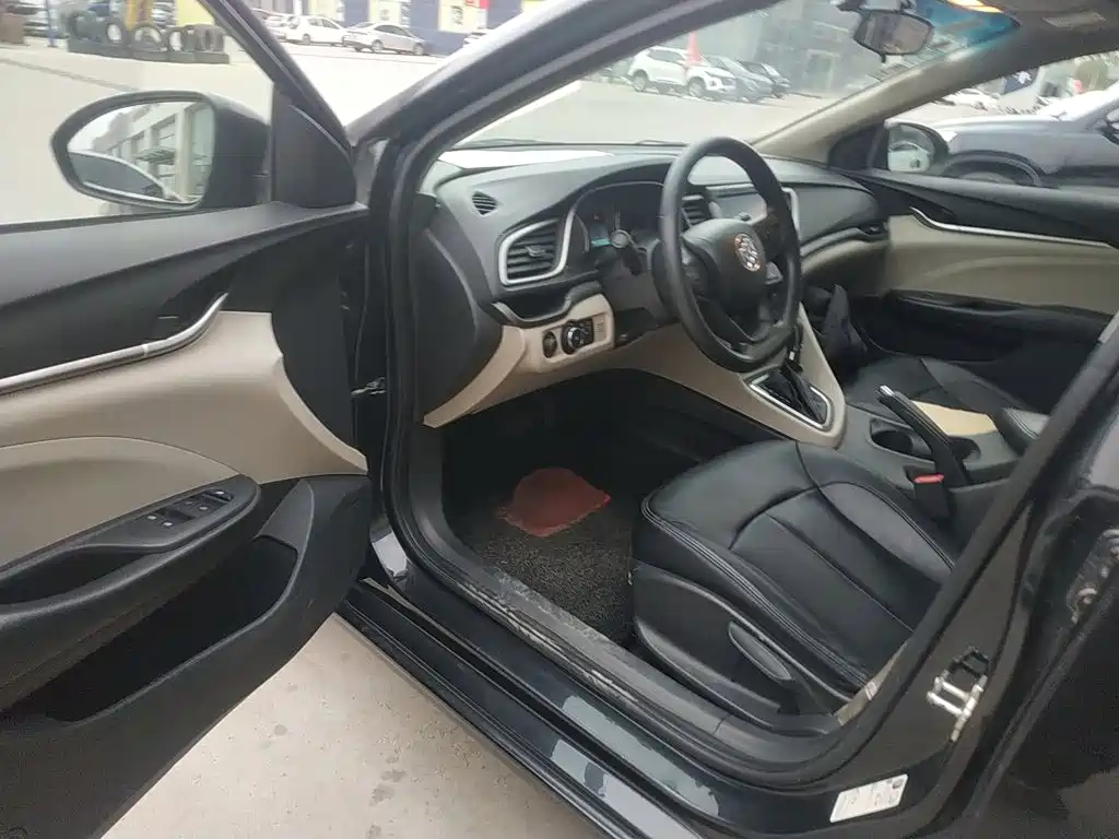 Buick Excelle 2015 — фото 13