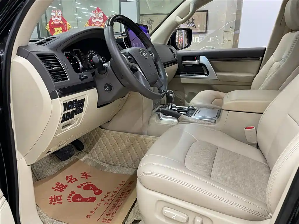 Toyota Land Cruiser 2022 — фото 6