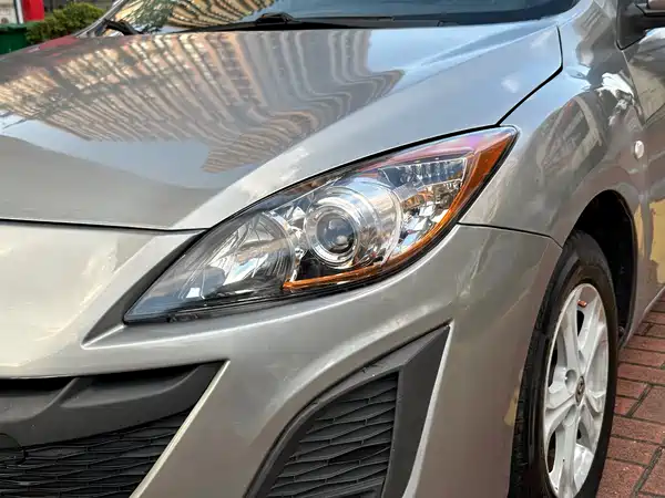 Mazda 3 Xingcheng 2012