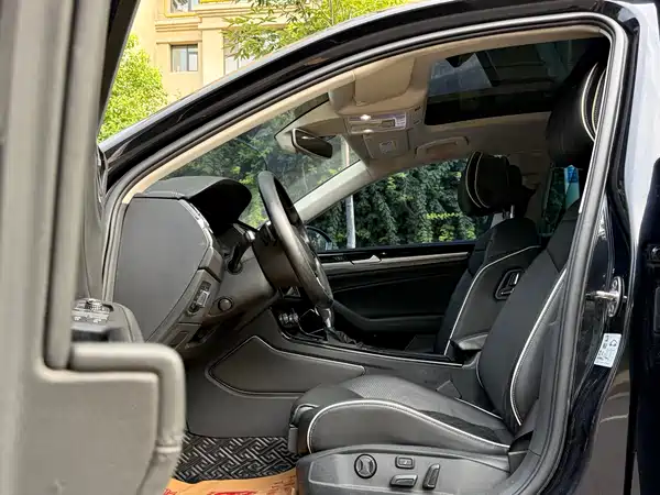 Volkswagen Phideon 2018