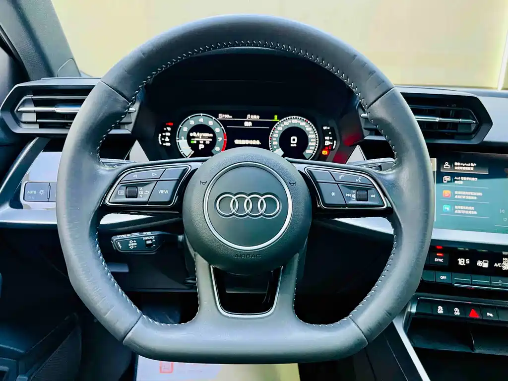 Audi A3 2022 — фото 13