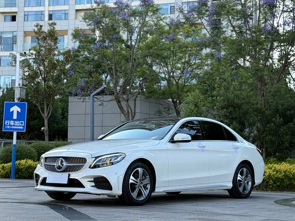 Mercedes-Benz C-Class 2019 — фото 1