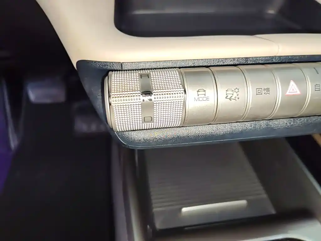 BYD Dolphin 2023 — фото 14