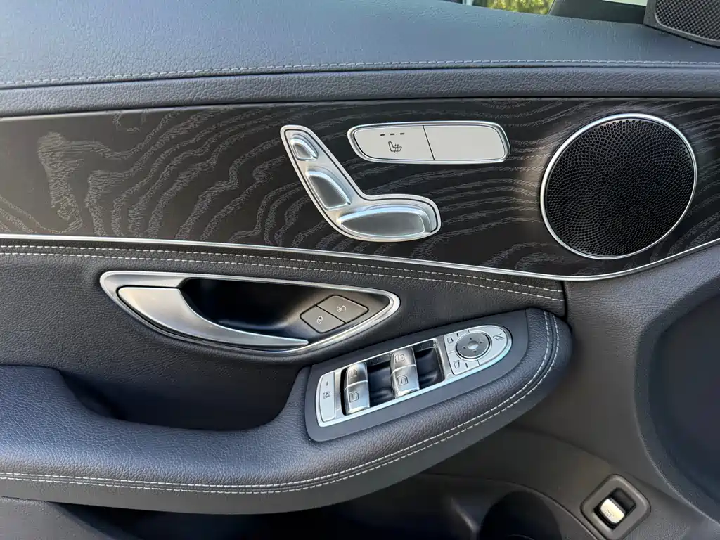 Mercedes-Benz C-Class 2019 — фото 18