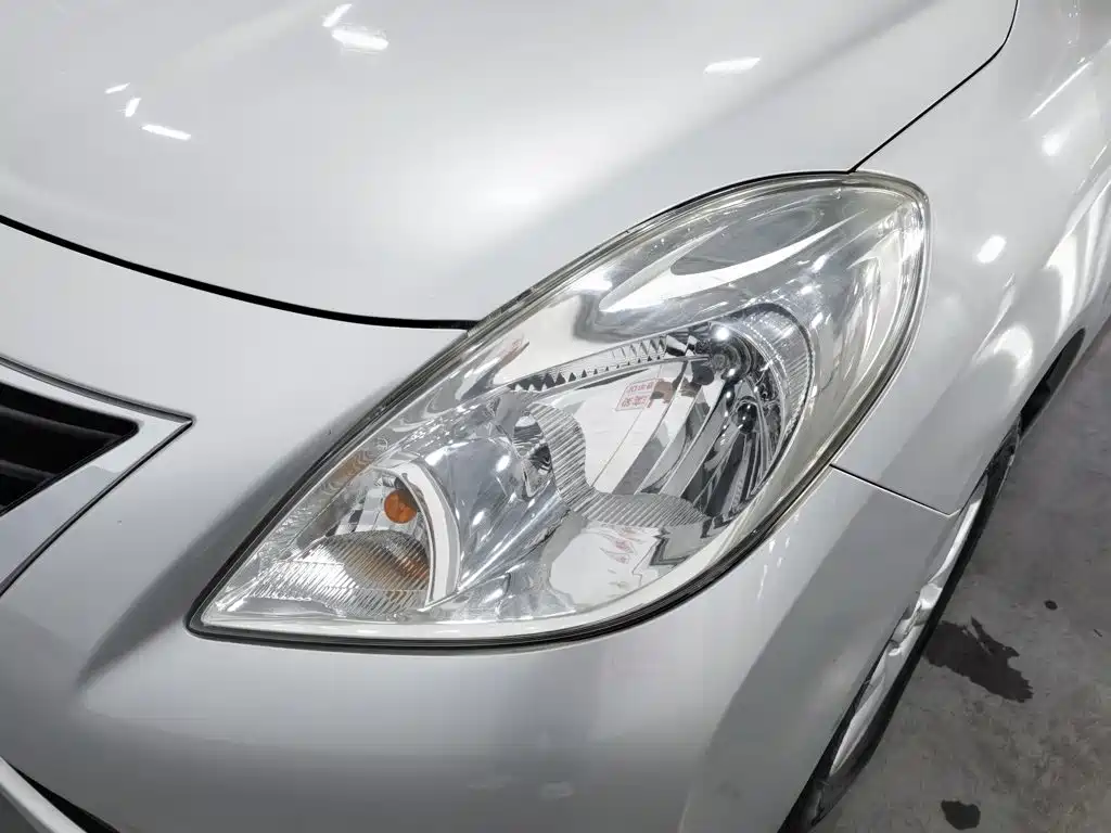 Nissan Sunny 2013
