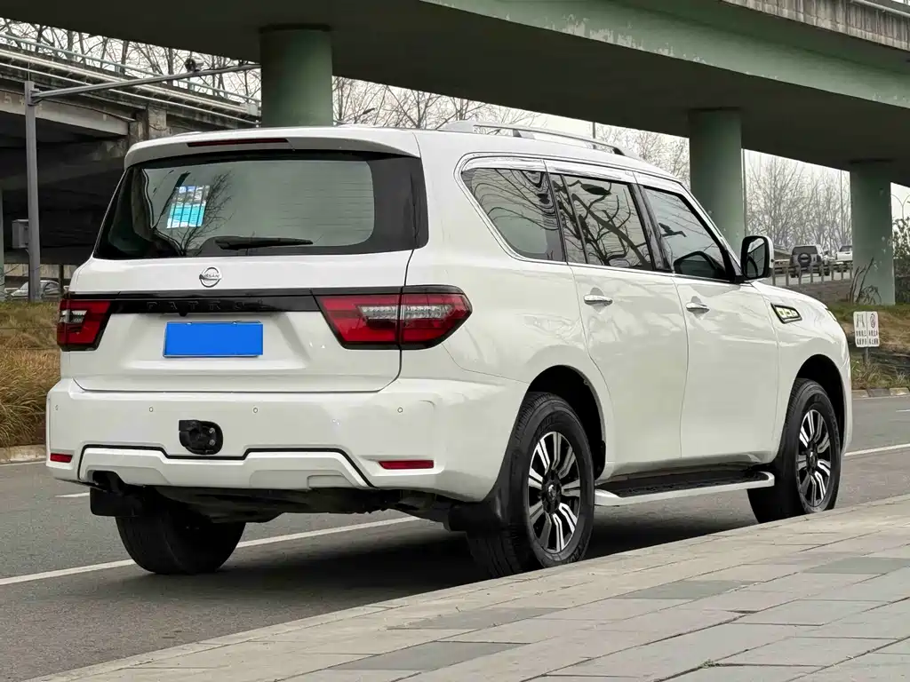 Nissan Patrol 2020 — фото 19