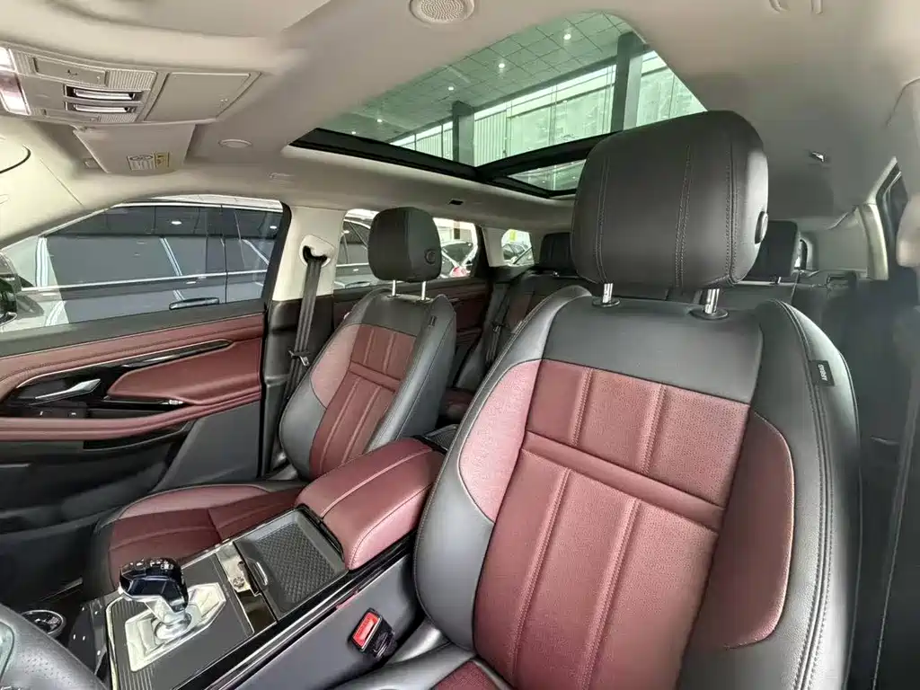 Land Rover Evoque 2021 — фото 13