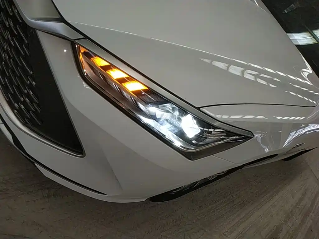 BYD Qin PLUS 2025 — фото 24