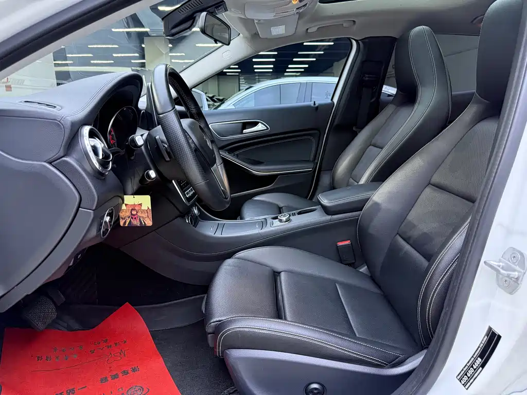 Mercedes-Benz GLA 2016 — фото 13