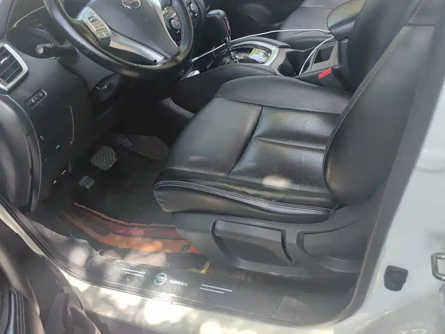 Nissan X-Trail 2015 — фото 9
