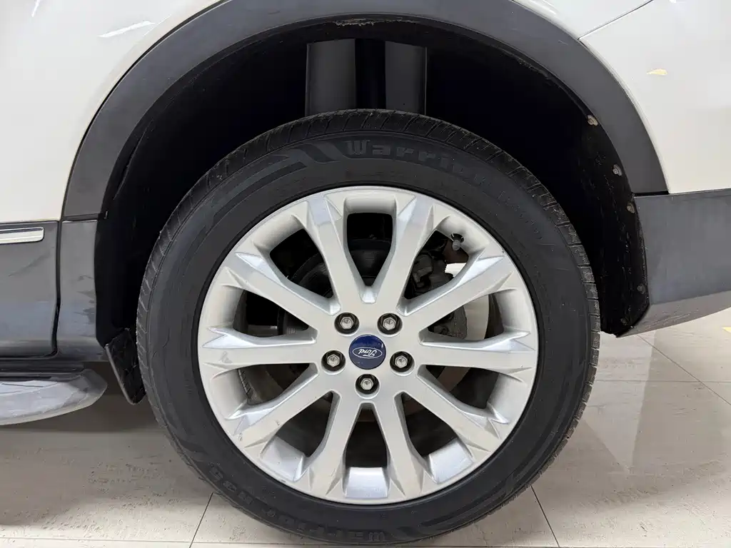 Ford Kuga 2013 — фото 14