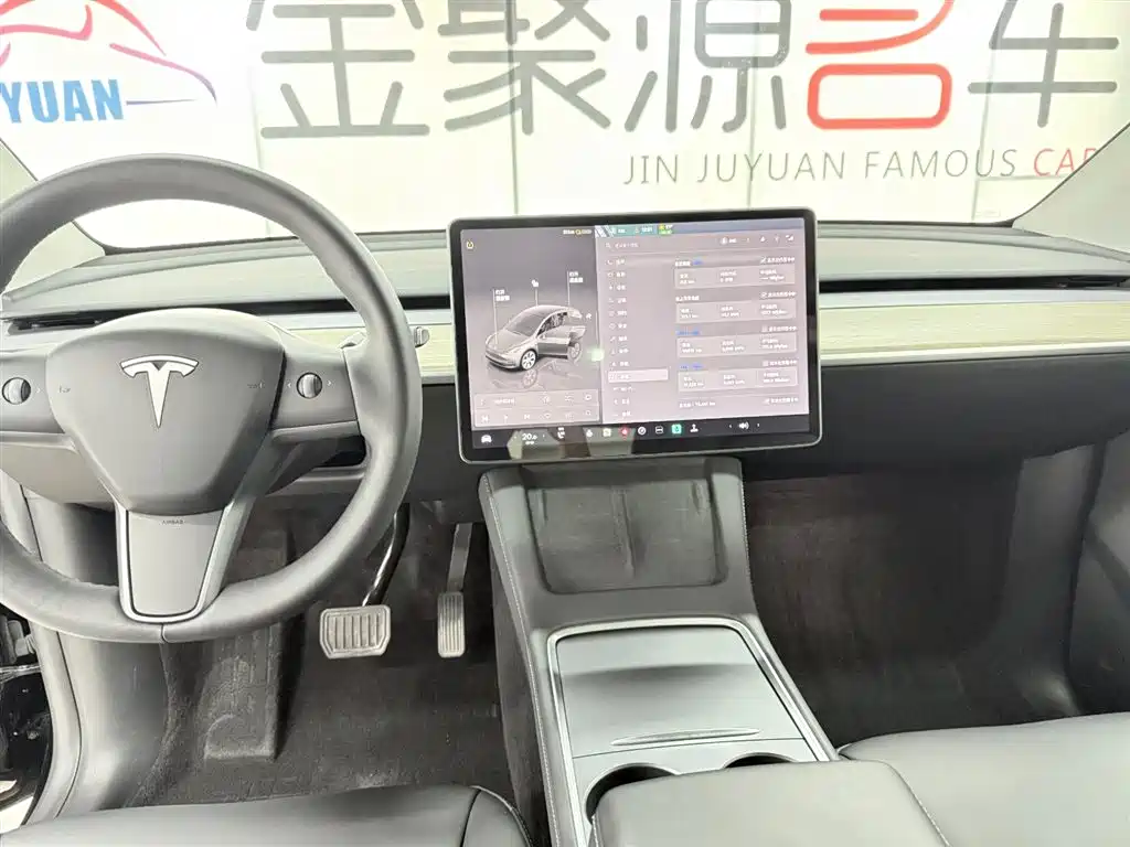 Tesla Model Y 2023 — фото 12