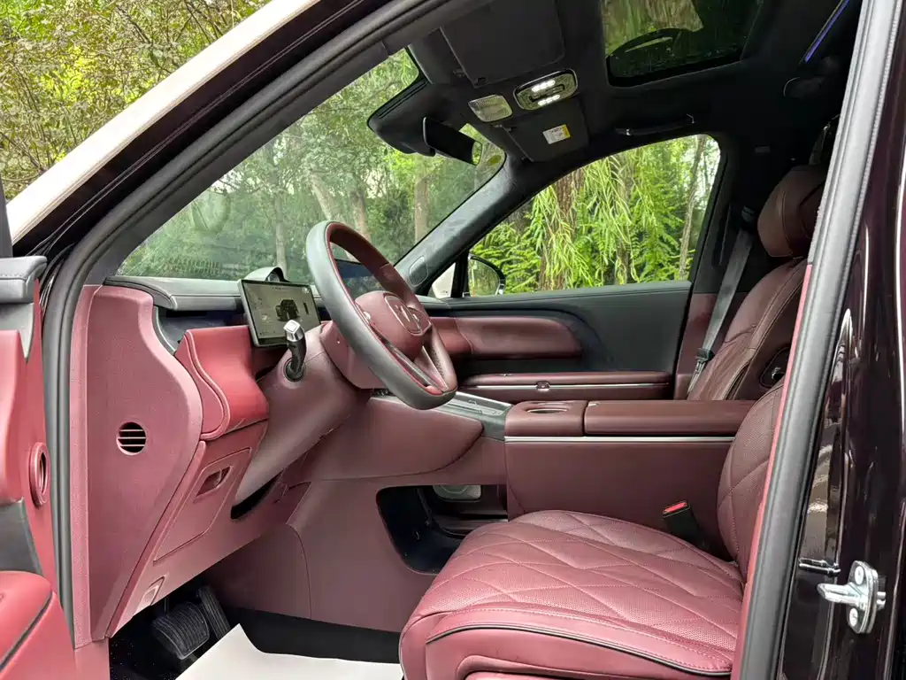 VOYAH Taishan 2026 — фото 6