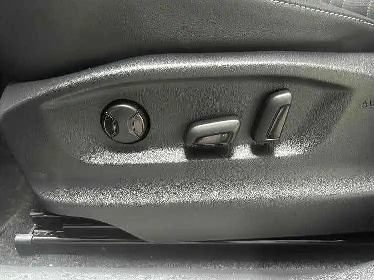 Volkswagen Tiguan L 2024