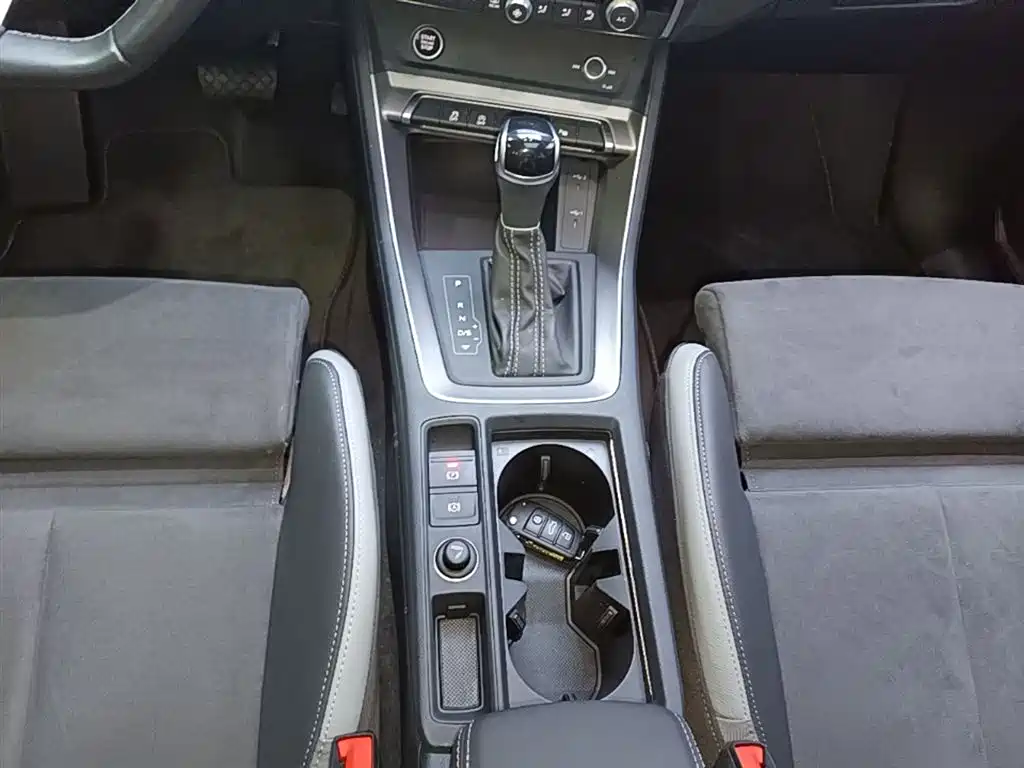 Audi Q3 2023 — фото 14